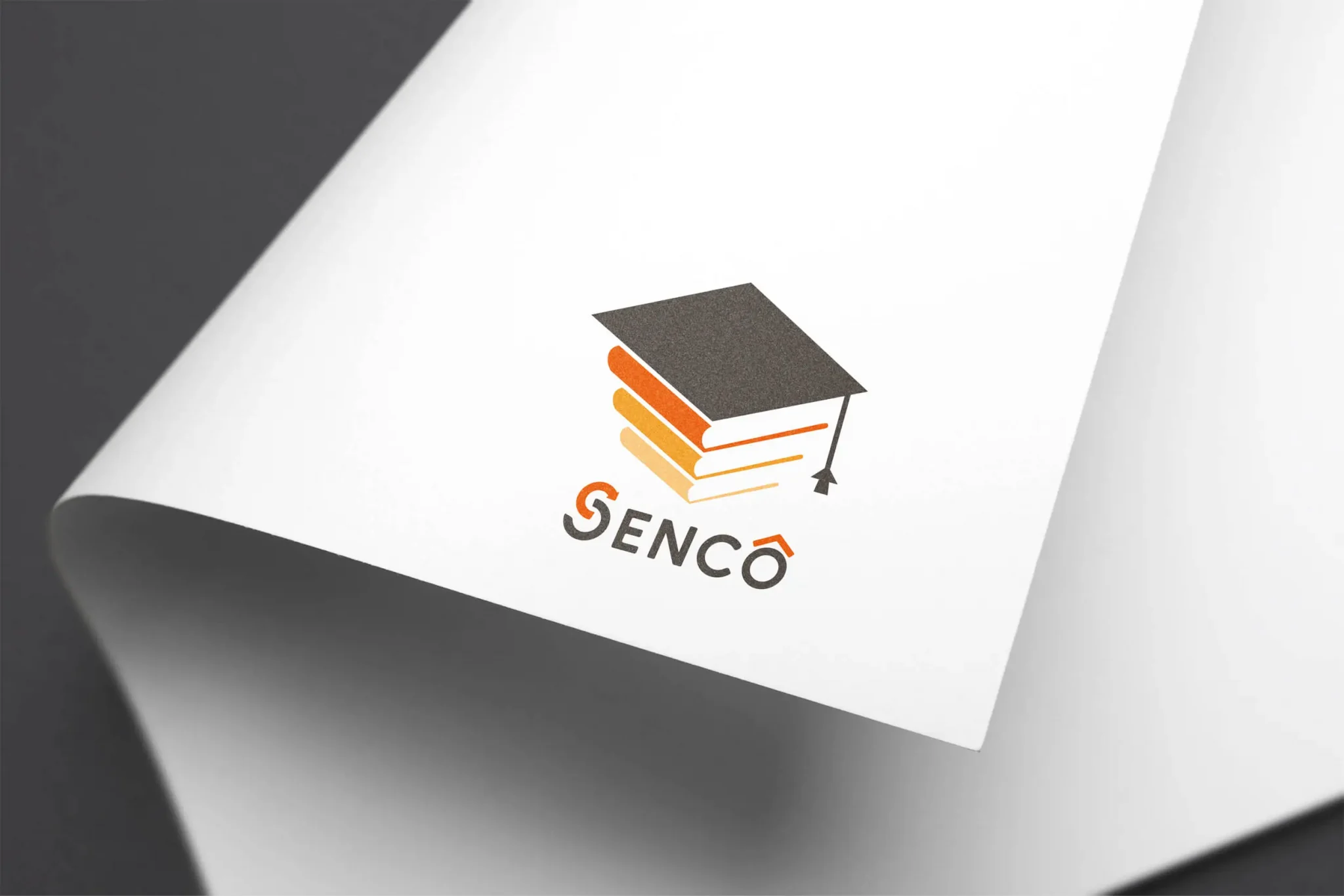 SENCOのロゴデザインの使用イメージ